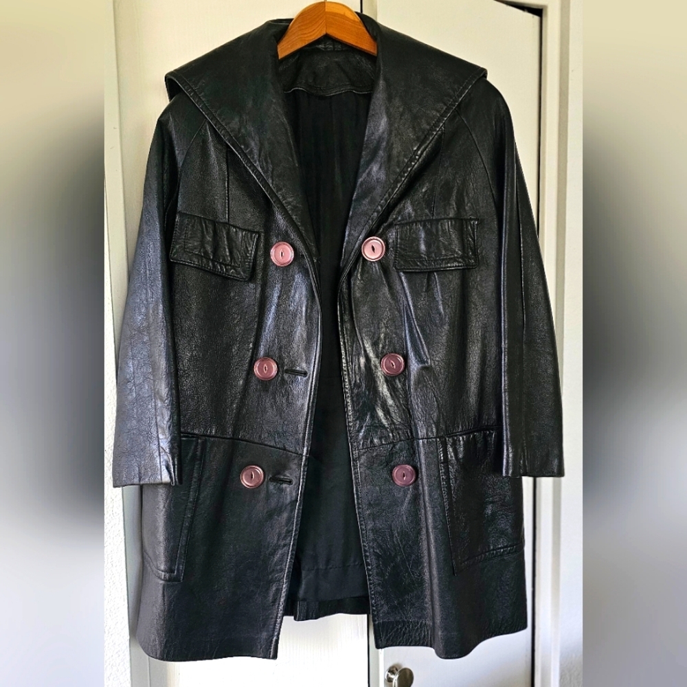 VTG Black Glazed Leather Mid length Double Breasted Trench Pearlized Buttons